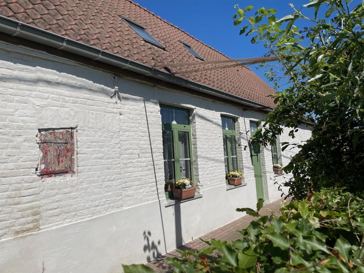 De Wabisabiboerderij Bed and Breakfast Oedelem Eksteriør billede